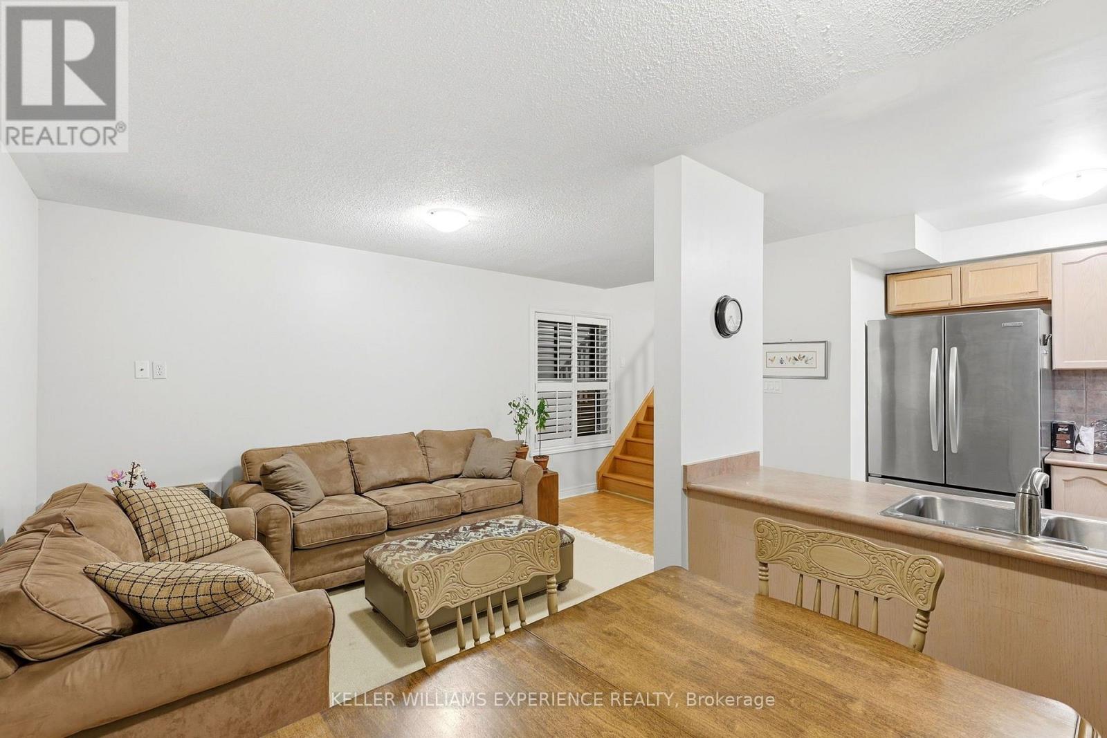 13 Katrina Court, Toronto, Ontario  M6L 3G3 - Photo 11 - W14082264