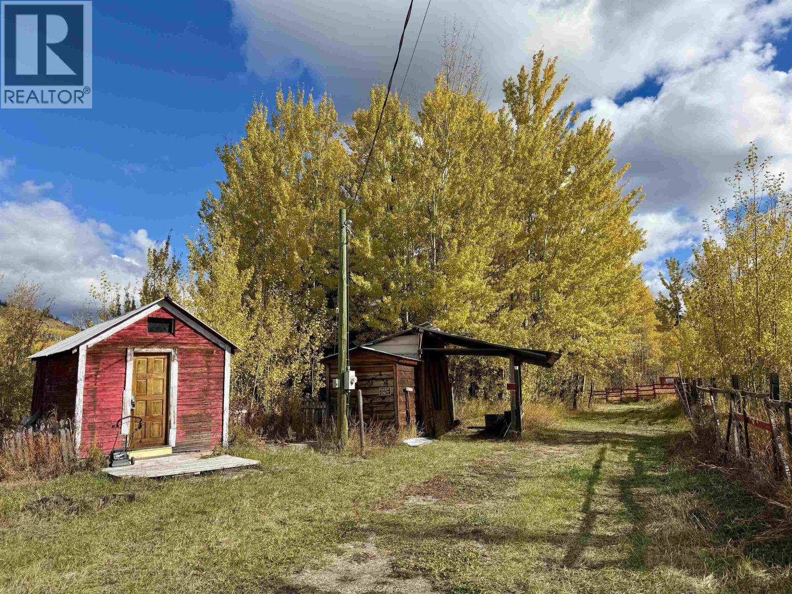 13505 Mcmaster Road, Endako, British Columbia  V0J 1L0 - Photo 3 - R3171044