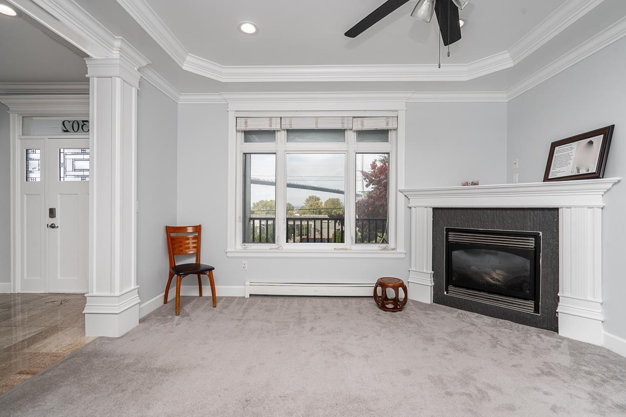 10302 MAIN STREET