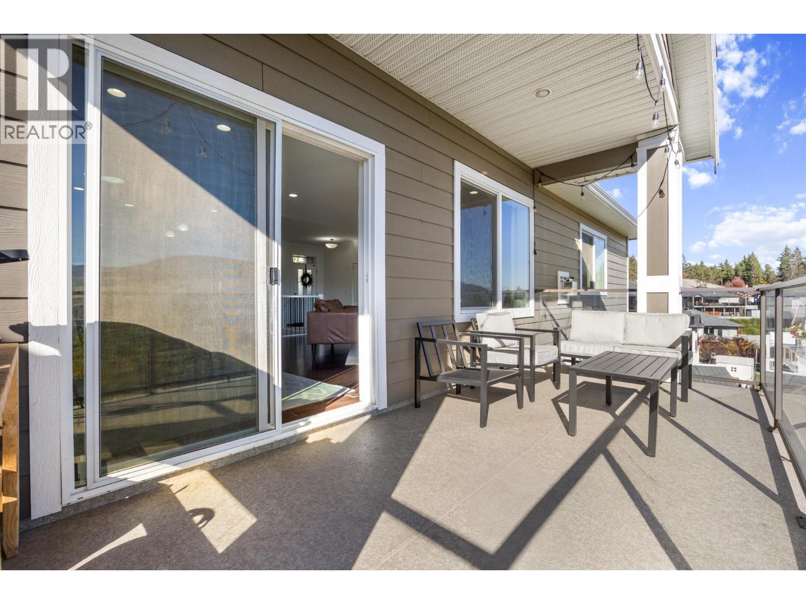 9733 Santina Road, Lake Country, British Columbia  V4V 2R9 - Photo 14 - 10403697