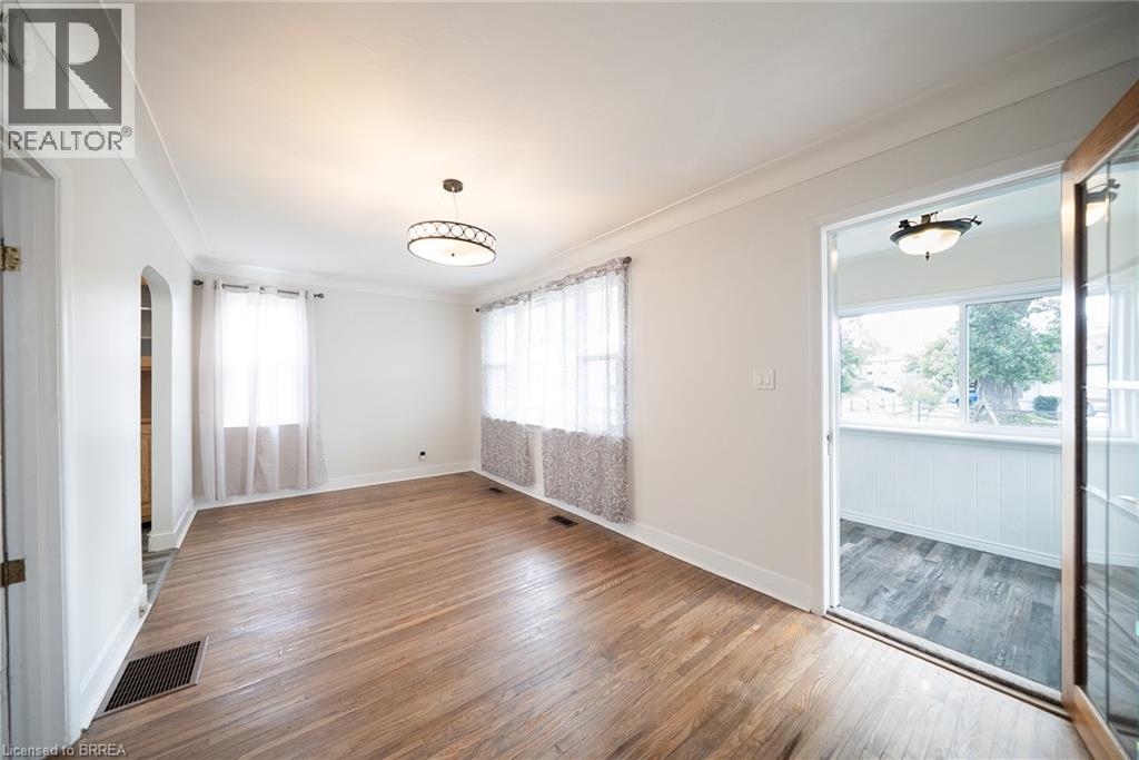 364 Wellington Street, Brantford, Ontario  N3S 4A6 - Photo 6 - 40871191