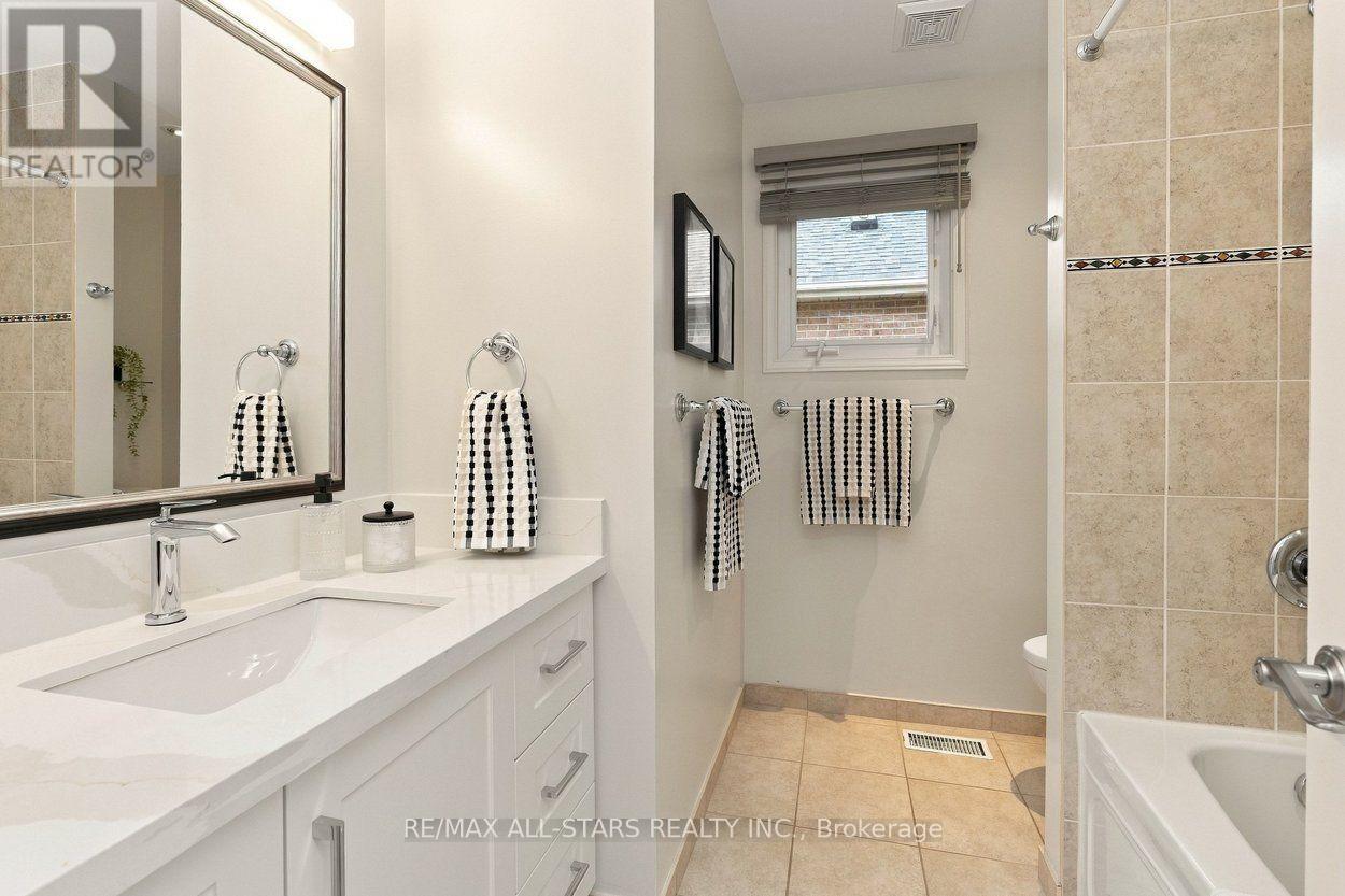 18 Ranger Court, Markham, Ontario  L3P 6B3 - Photo 34 - N14081524
