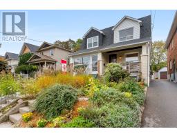 25 NORTHVIEW AVENUE, Toronto, Ontario