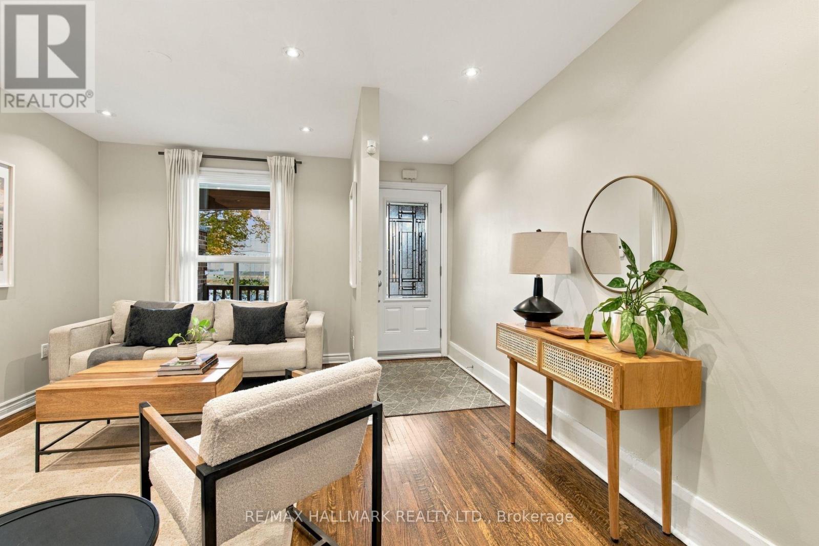 610 Coxwell Avenue, Toronto, Ontario  M4C 3B6 - Photo 10 - E14082494