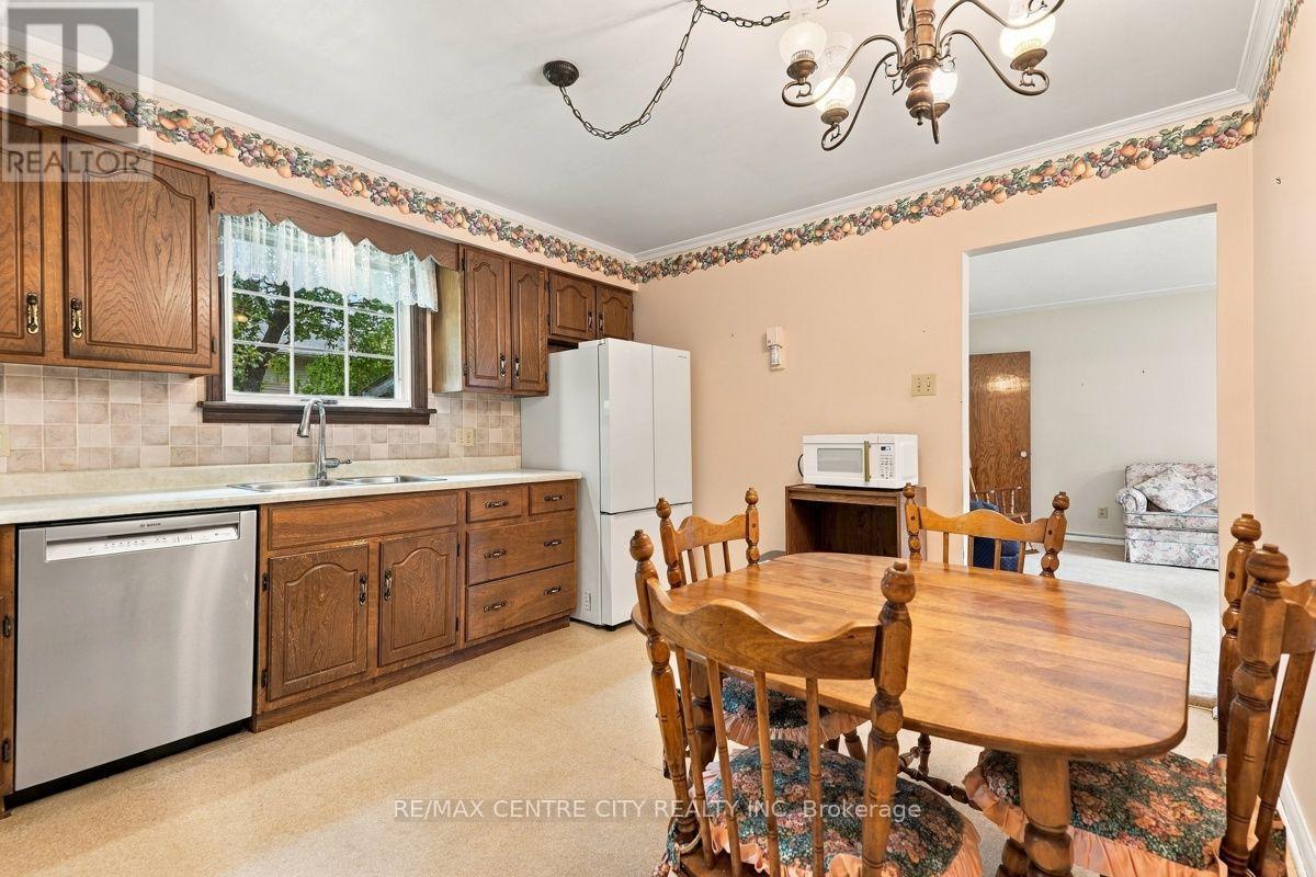 984 Fanshawe Park Road E, London North, Ontario  N5X 0K9 - Photo 17 - X14082550