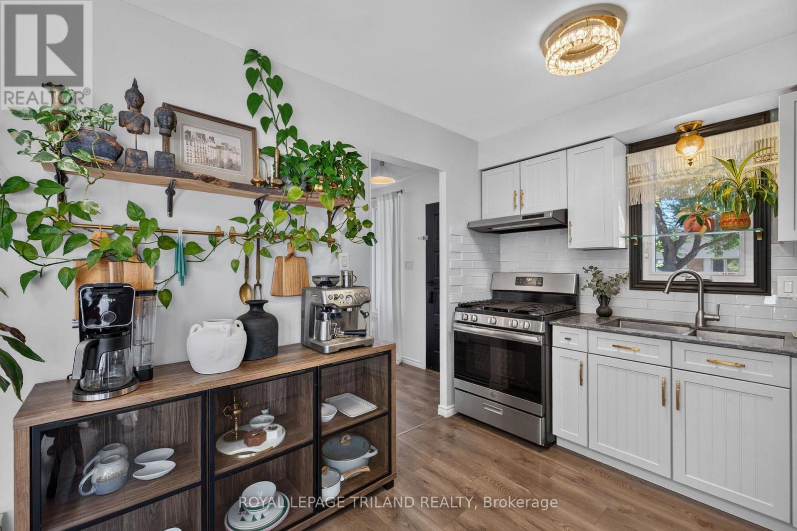 38 Caprice Crescent, London East, Ontario  N5V 3M2 - Photo 5 - X14082656