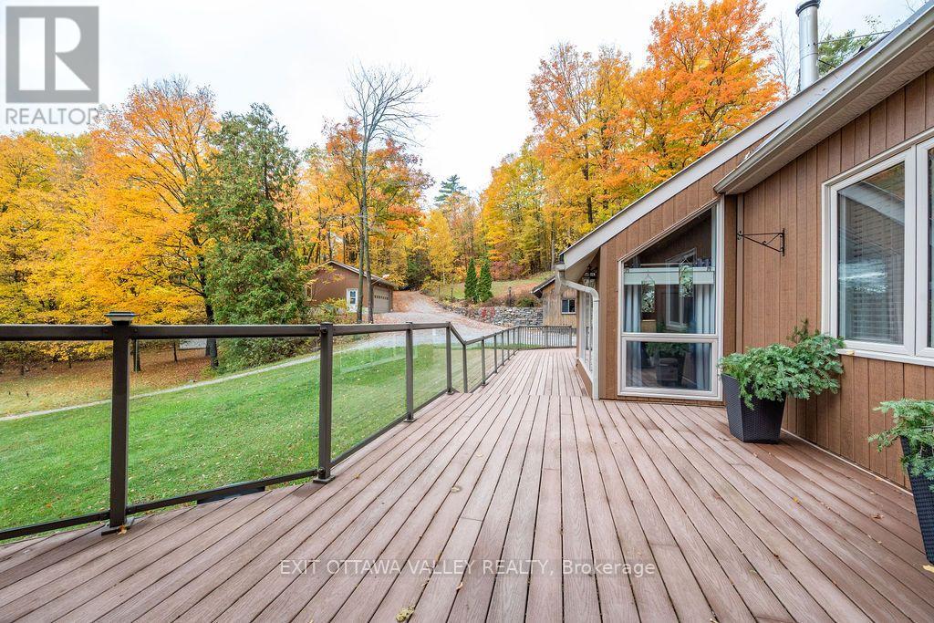 585b Two Mile Trail, Whitewater Region, Ontario K8A 6W3 - Photo 7 - X14082350