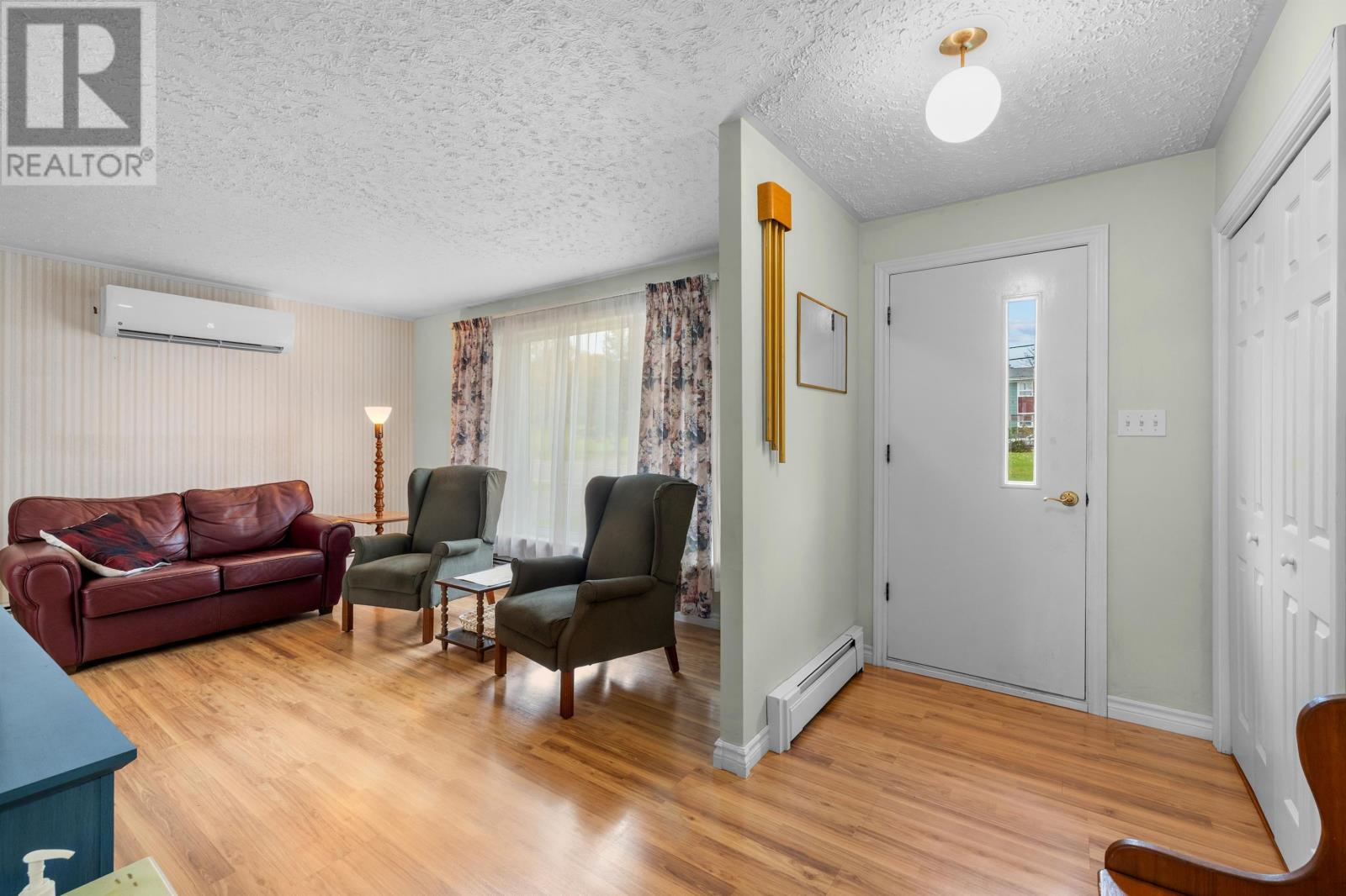 10 Longworth Street, Souris, Prince Edward Island  C0A 2B0 - Photo 11 - 202625892