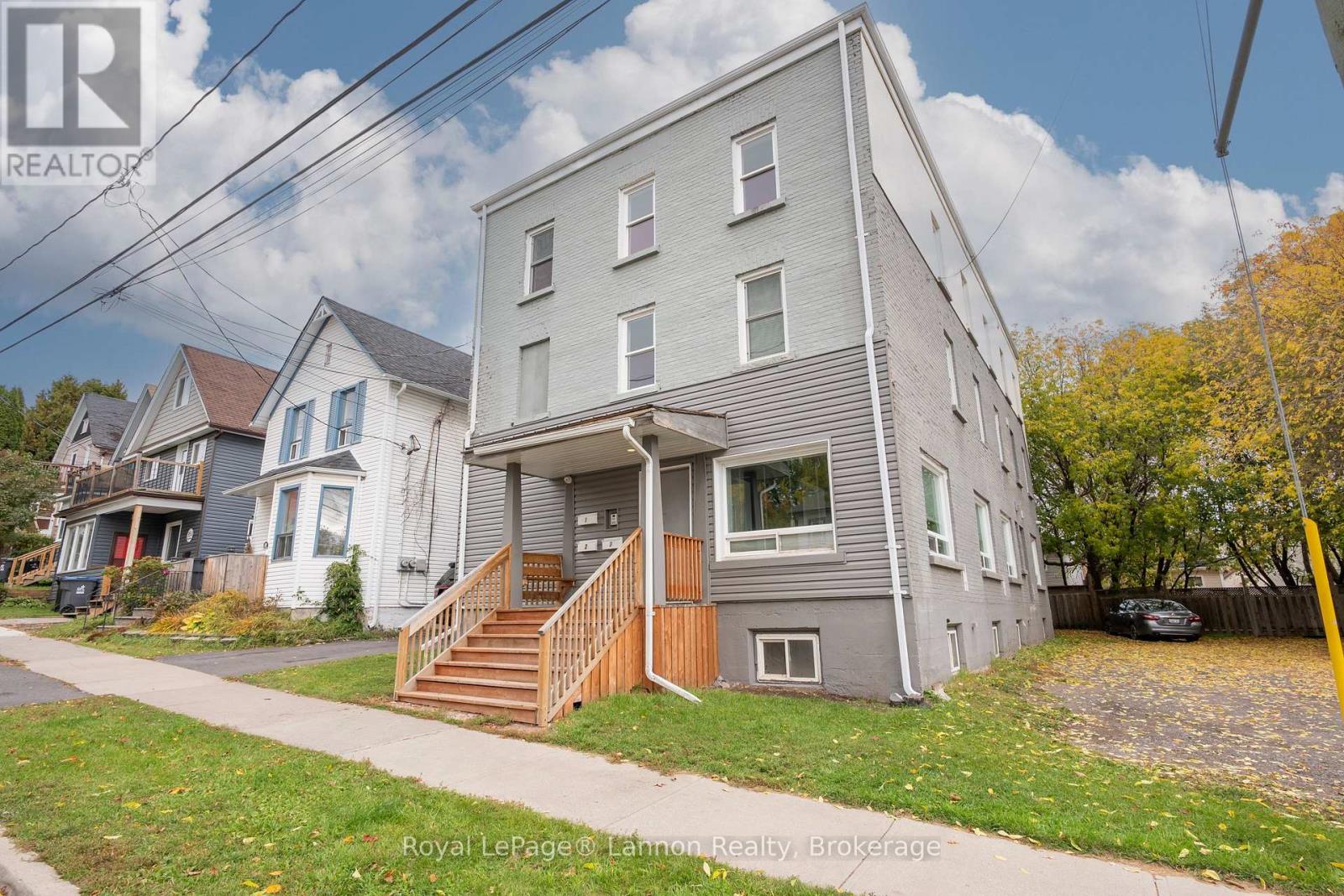 350 BAY STREET, Thunder Bay, Ontario