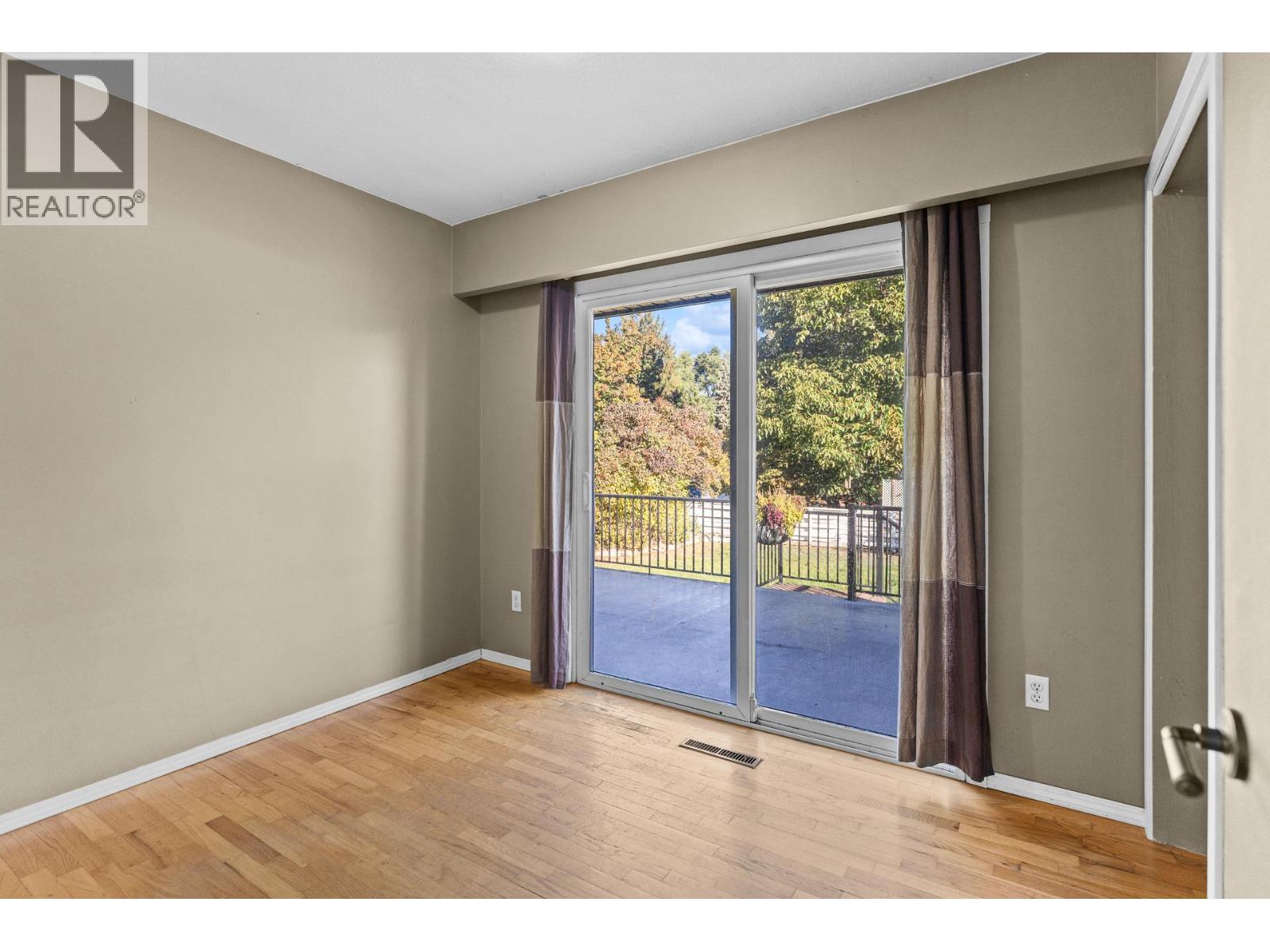 1210 Centennial Crescent, Kelowna, British Columbia  V1Y 6K2 - Photo 14 - 10403469