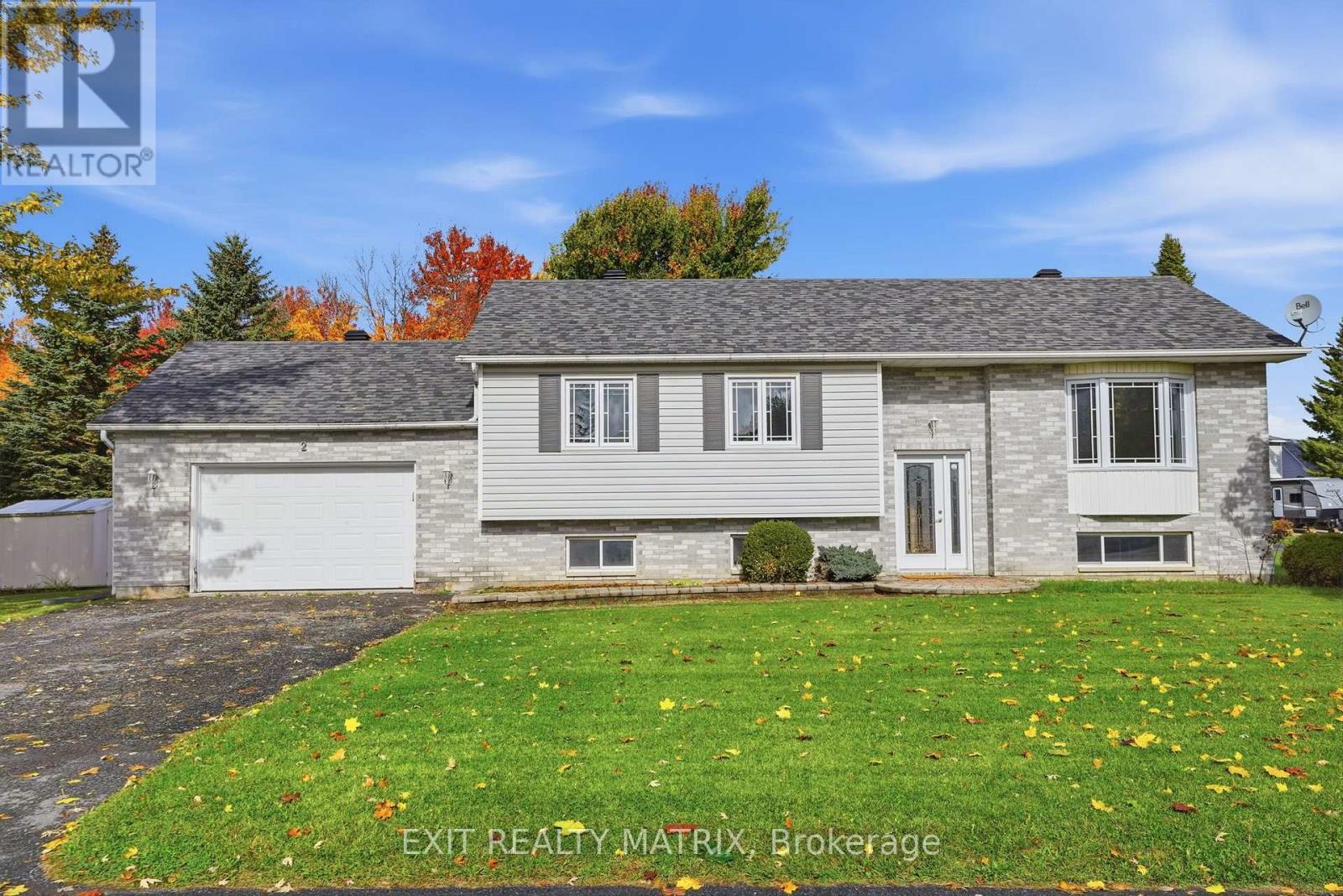 2 MAHEU STREET, Russell, Ontario