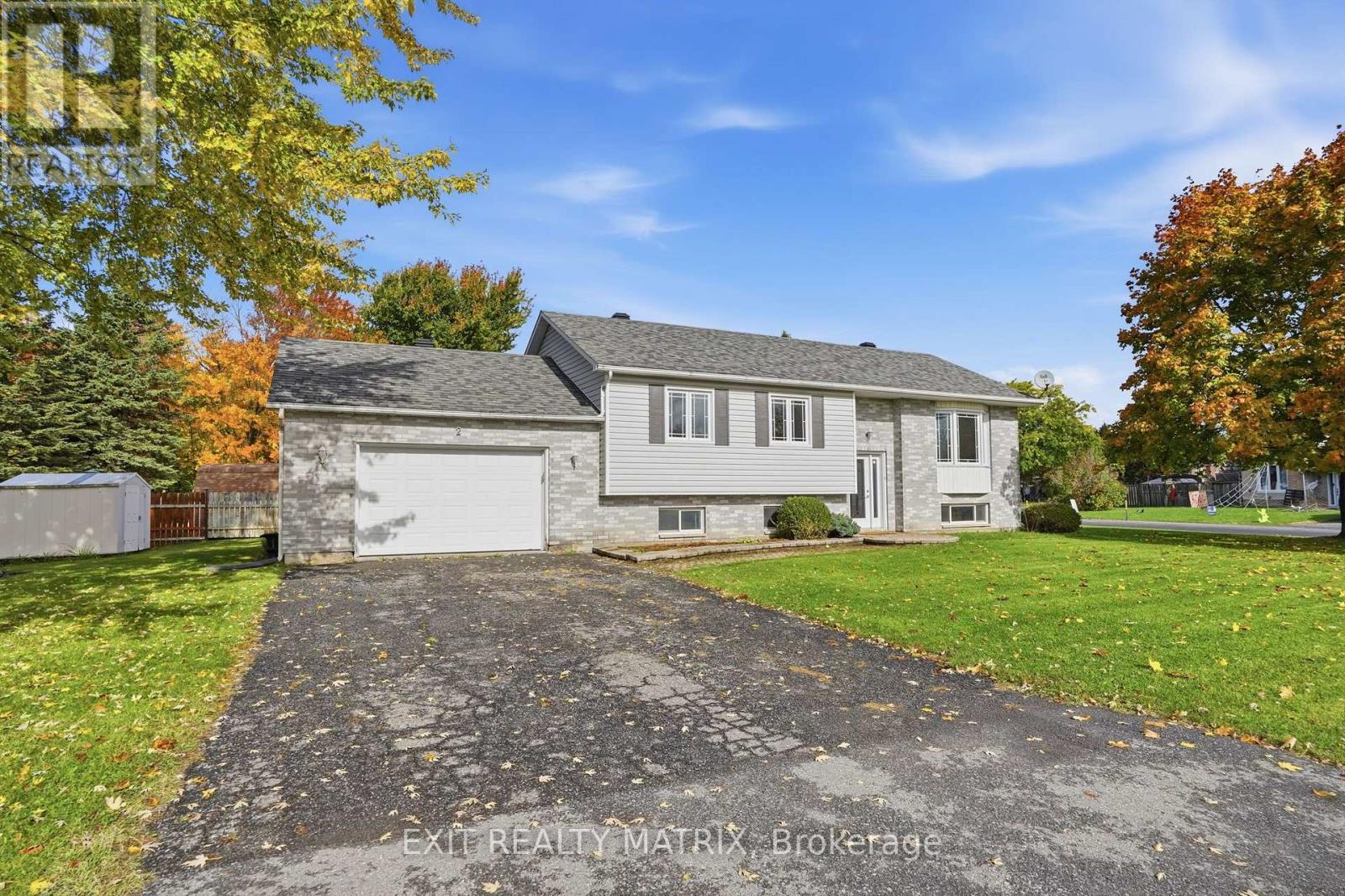 2 Maheu Street, Russell, Ontario  K0A 1W0 - Photo 2 - X14082448