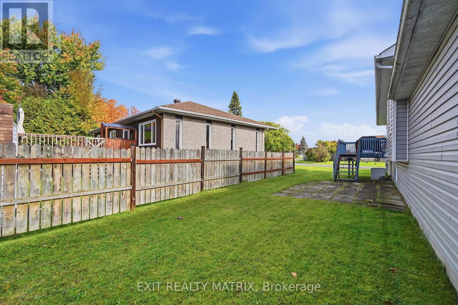 2 Maheu Street, Russell, Ontario  K0A 1W0 - Photo 33 - X14082448