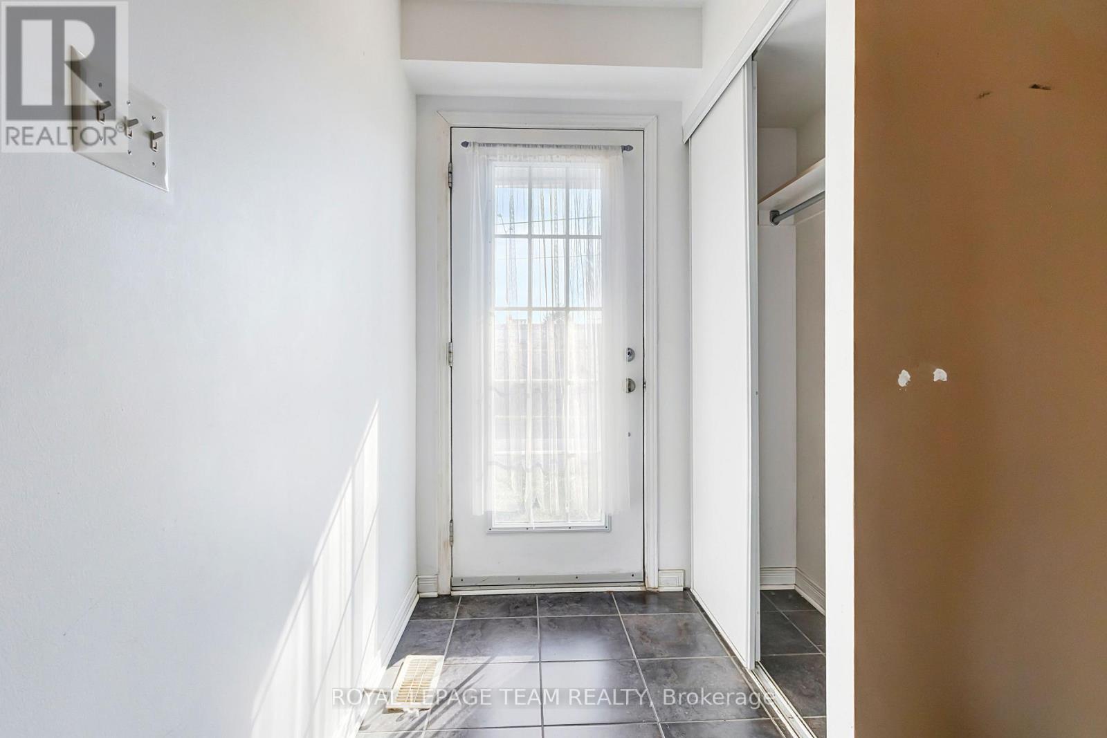 566 Simran Private, Ottawa, Ontario  K2J 3T2 - Photo 3 - X14082572