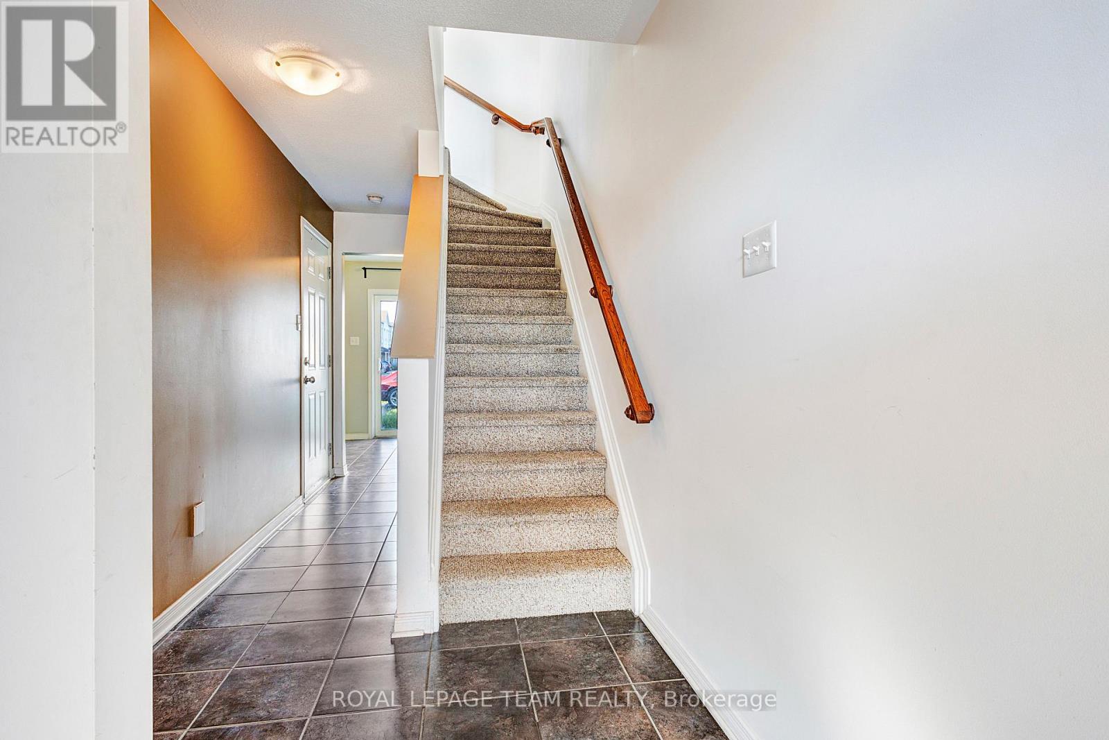 566 Simran Private, Ottawa, Ontario  K2J 3T2 - Photo 4 - X14082572