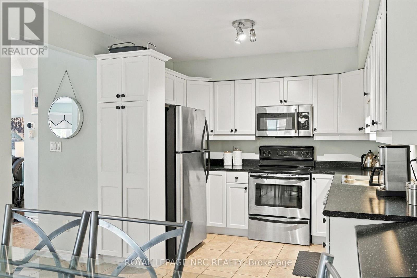 13 Flynn Court, St. Catharines (Grapeview), Ontario  L2S 4E1 - Photo 18 - X14082430