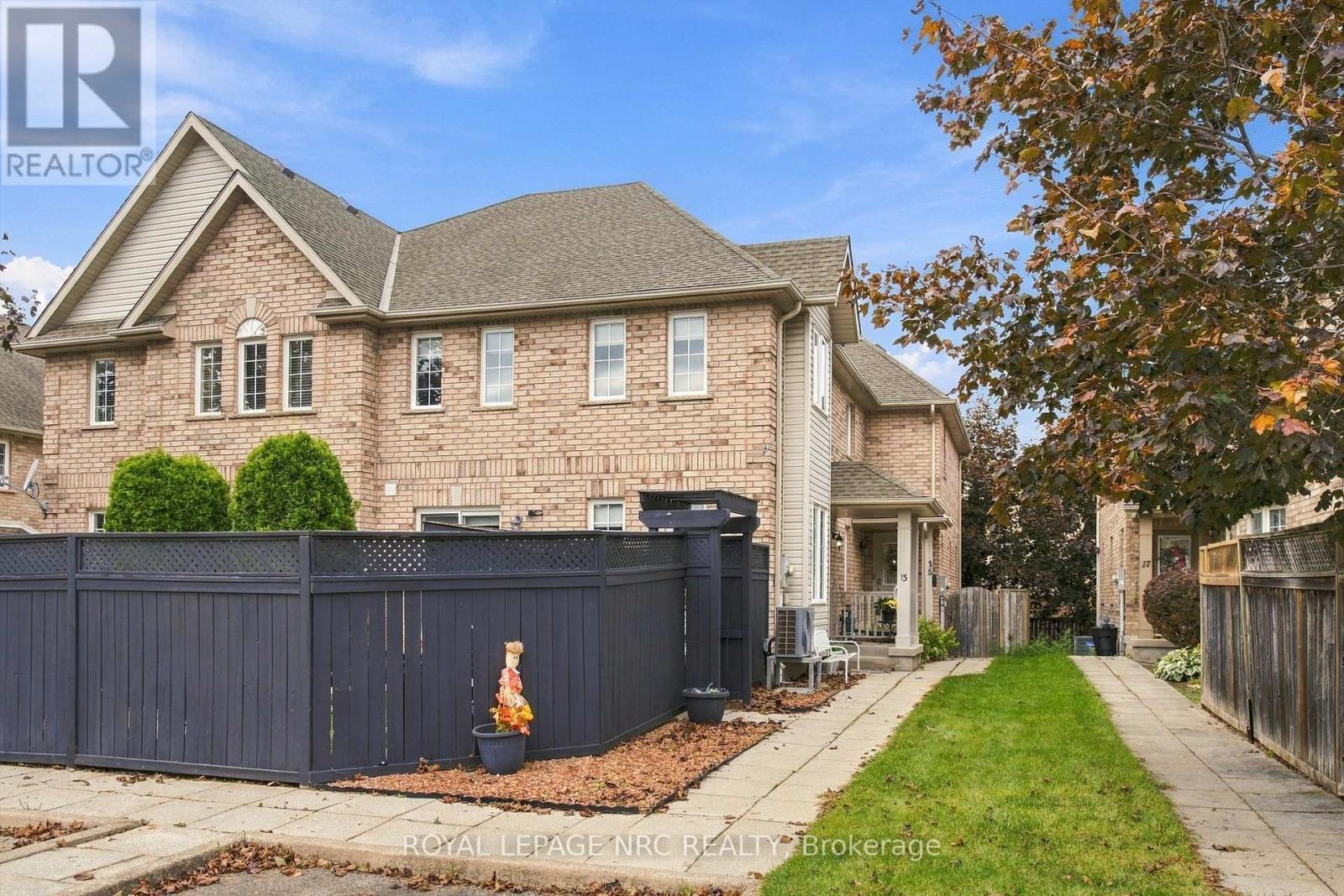 13 Flynn Court, St. Catharines (Grapeview), Ontario  L2S 4E1 - Photo 3 - X14082430