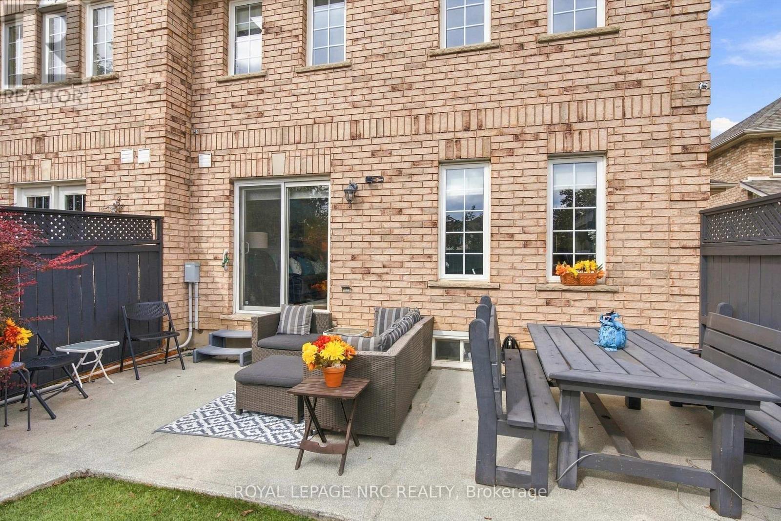 13 Flynn Court, St. Catharines (Grapeview), Ontario  L2S 4E1 - Photo 9 - X14082430