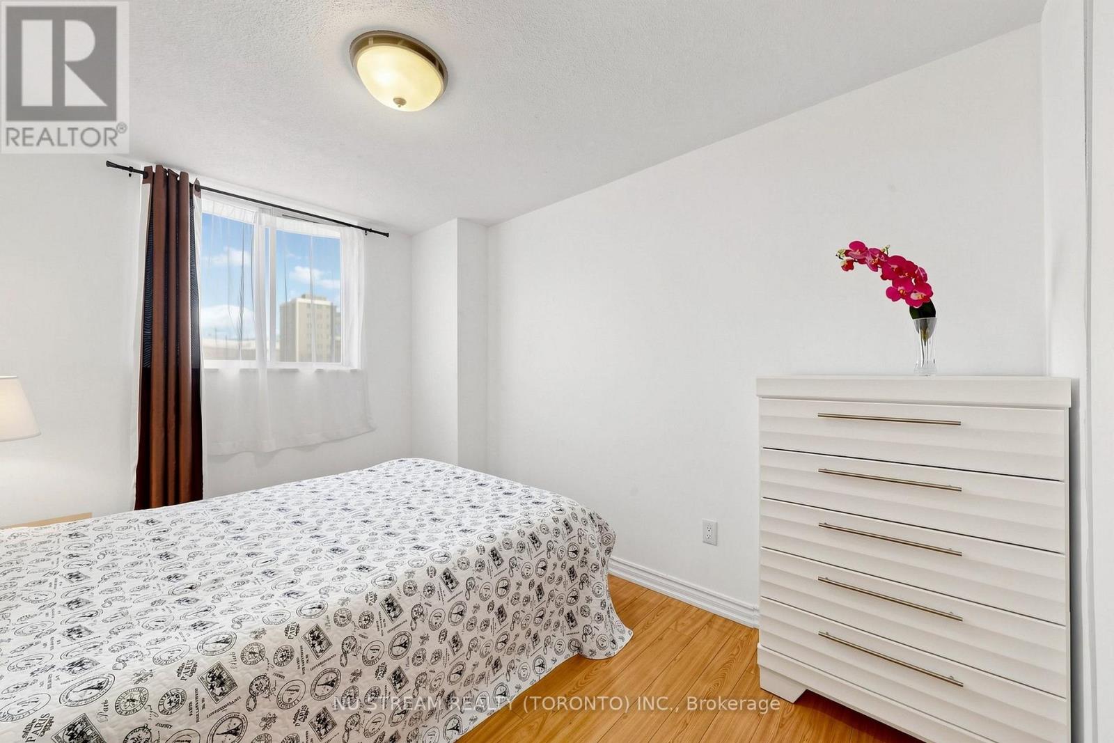 604 - 100 Lotherton Pathway, Toronto, Ontario  M6B 2G8 - Photo 24 - W14082588