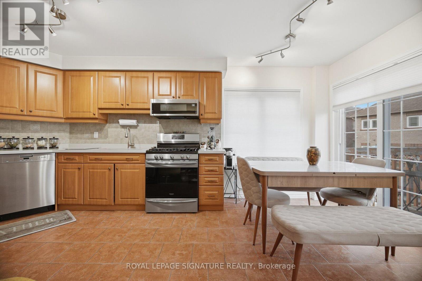 3965 Zenith Court, Mississauga, Ontario  L5N 7H7 - Photo 20 - W14082606