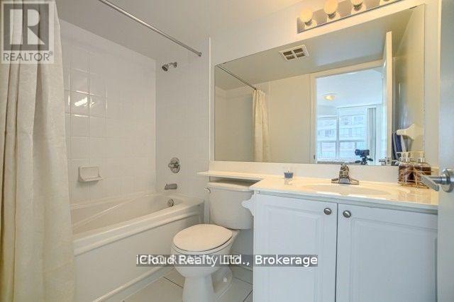1304 - 33 Elm Drive, Mississauga, Ontario  L5B 4M2 - Photo 9 - W14082644