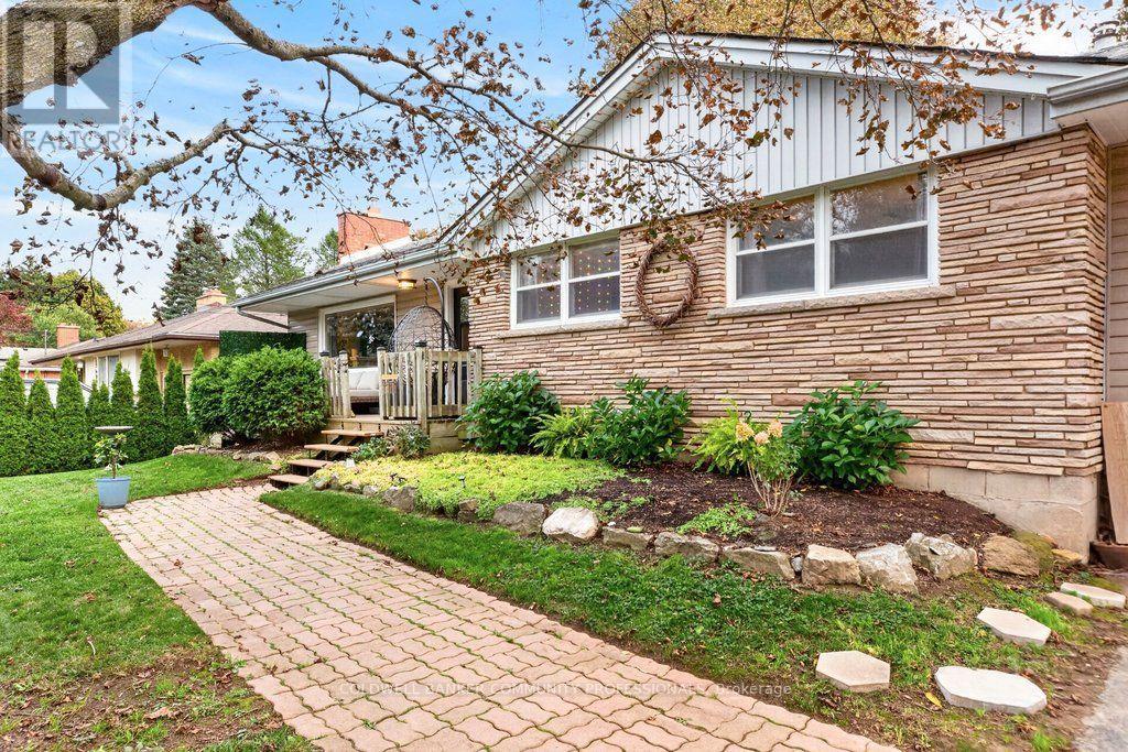 58 Hatton Drive, Hamilton, Ontario  L9G 2H6 - Photo 3 - X14082378