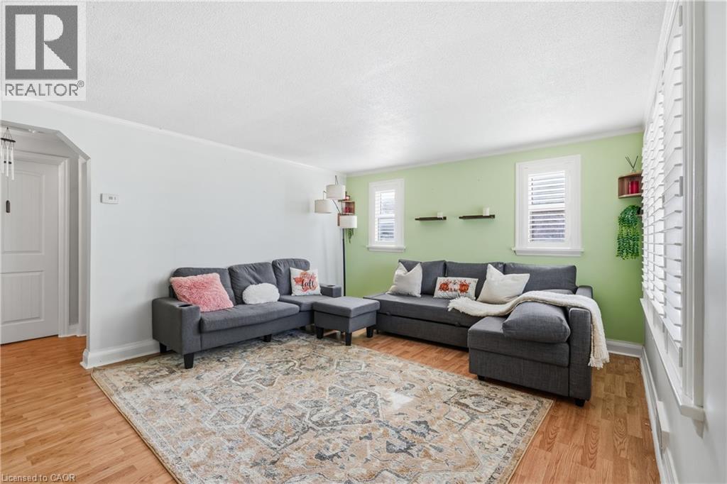 58 Harold Avenue, Welland, Ontario  L3B 1J5 - Photo 2 - 40871523