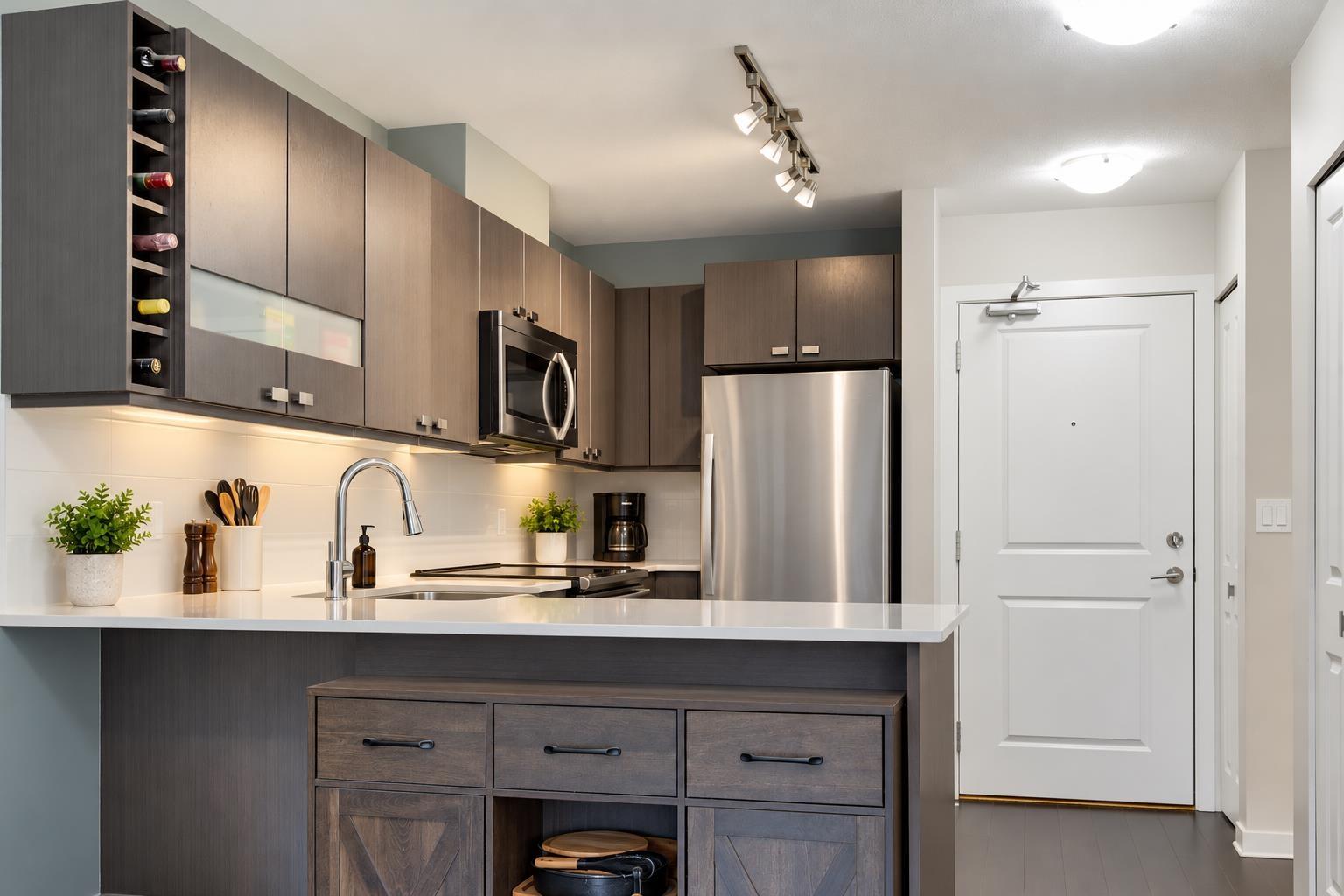 101 21009 56 AVENUE