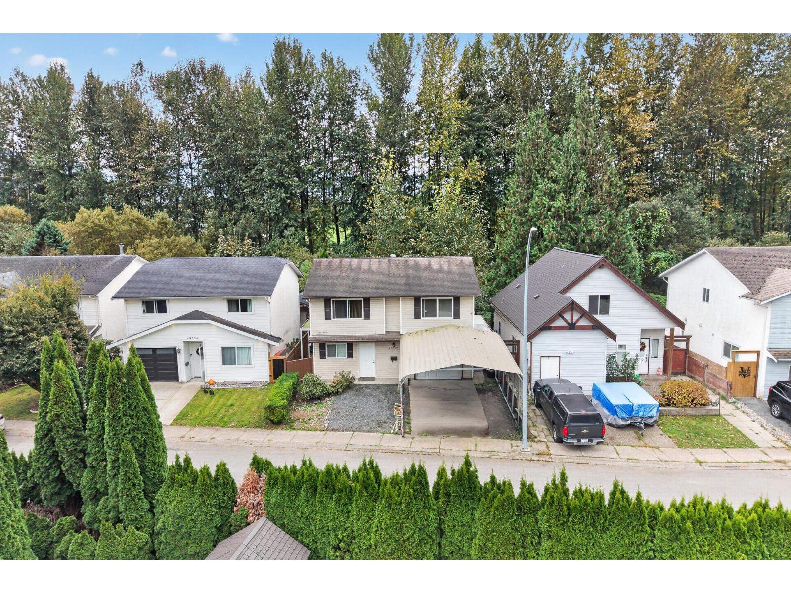45320 CREEKSIDE DRIVE|West Chilliwack