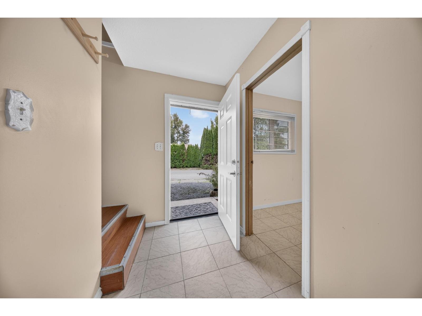 45320 CREEKSIDE DRIVE|West Chilliwack