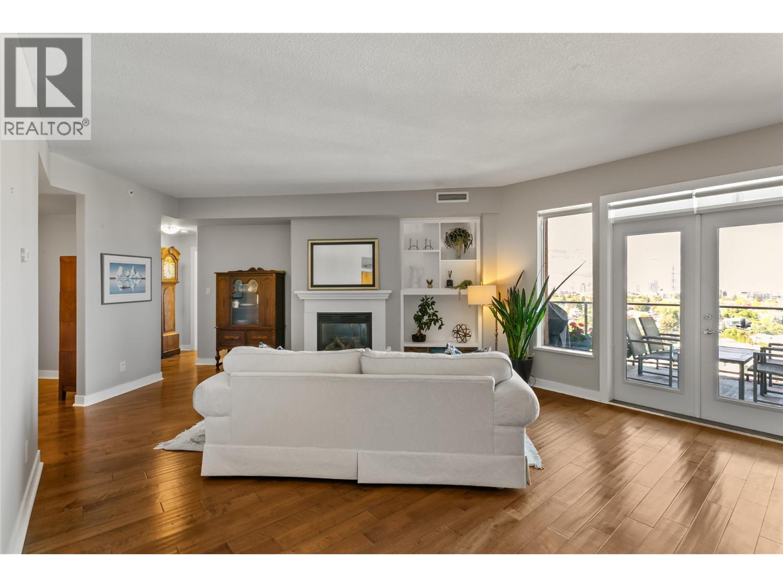 1160 Bernard Avenue Unit# 1205, Kelowna, British Columbia  V1Y 6R2 - Photo 12 - 10403188