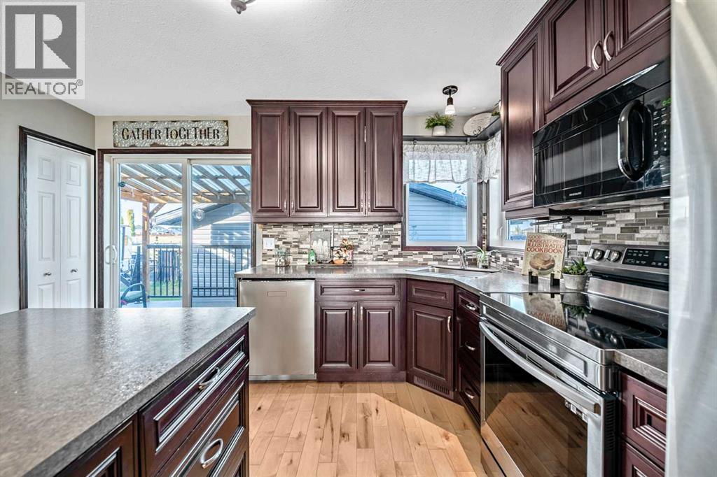 32 Sunrise Close SE, High River, Alberta  T1V 1Z3 - Photo 9 - A2350216