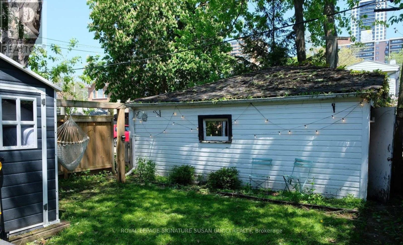 231 Chisholm Avenue, Toronto, Ontario  M4C 4V9 - Photo 24 - E13760744
