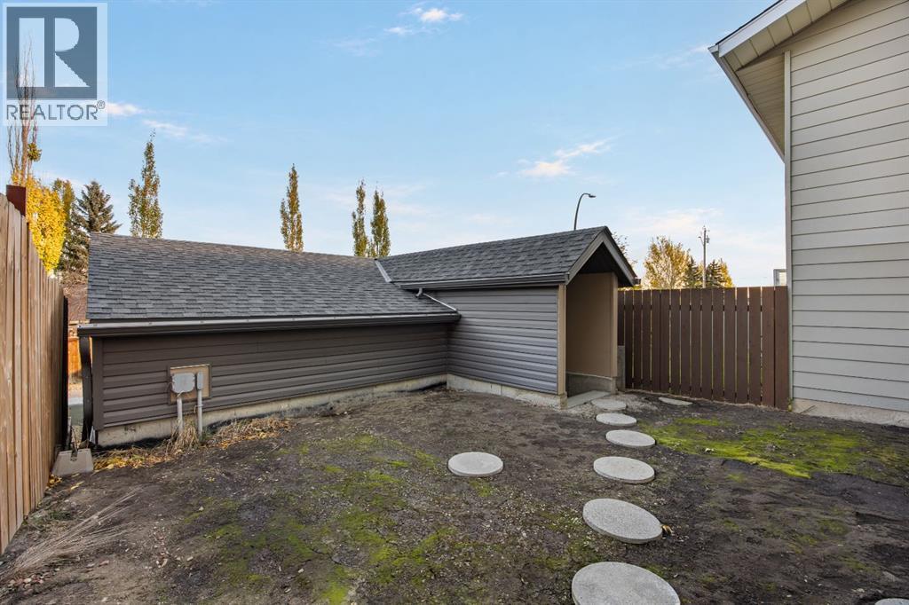 130 Macewan Park Way NW, Calgary, Alberta  T3K 3E7 - Photo 27 - A2351619