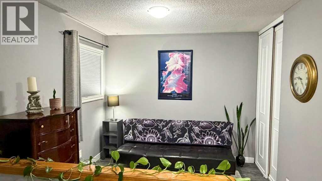 83 Millrise Crescent SW, Calgary, Alberta  T2Y 2E4 - Photo 22 - A2336993