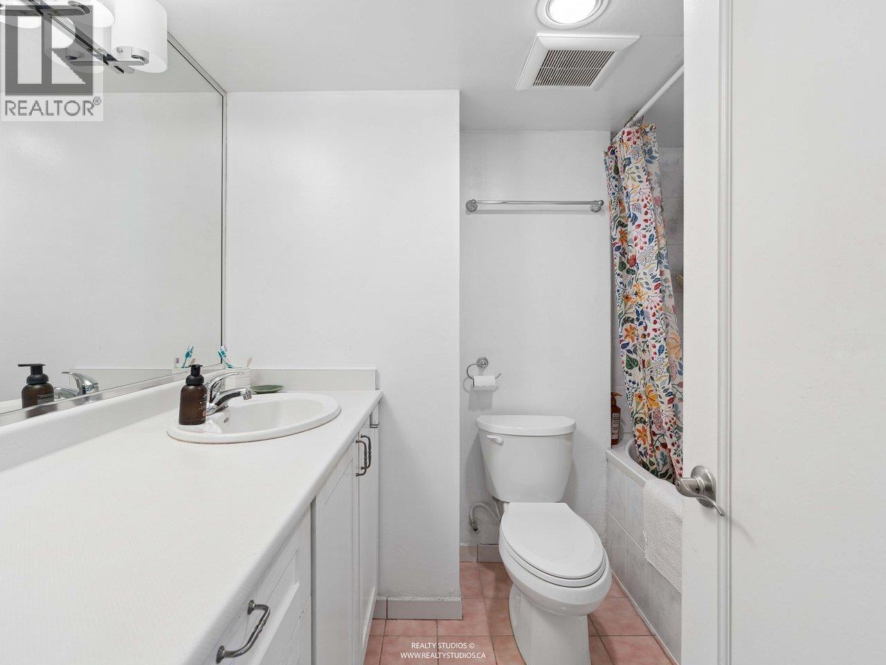 207 1330 Harwood Street, Vancouver, British Columbia  V6E 1S8 - Photo 12 - R3174798