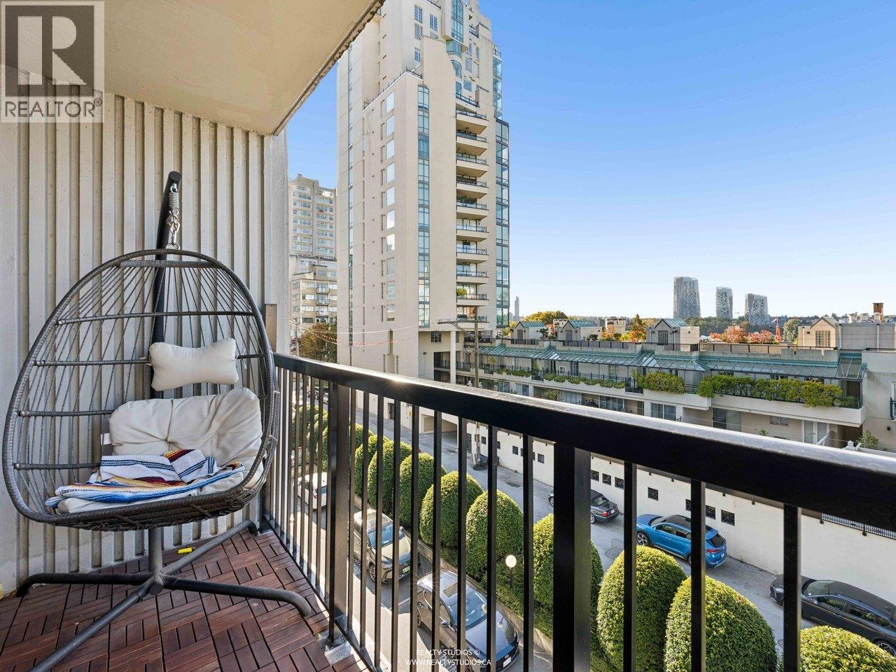207 1330 Harwood Street, Vancouver, British Columbia  V6E 1S8 - Photo 14 - R3174798