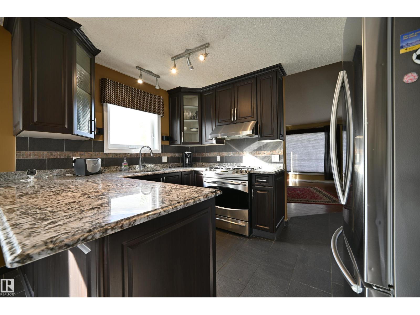 5304 155 Av Nw, Edmonton, Alberta  T5Y 2S6 - Photo 10 - E4509673