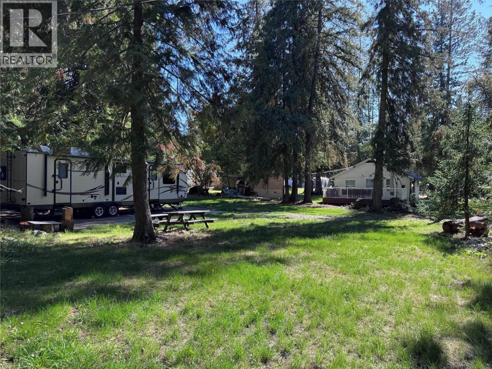 1962 Tambellini Road, Christina Lake, British Columbia  V0H 1E2 - Photo 6 - 10402334