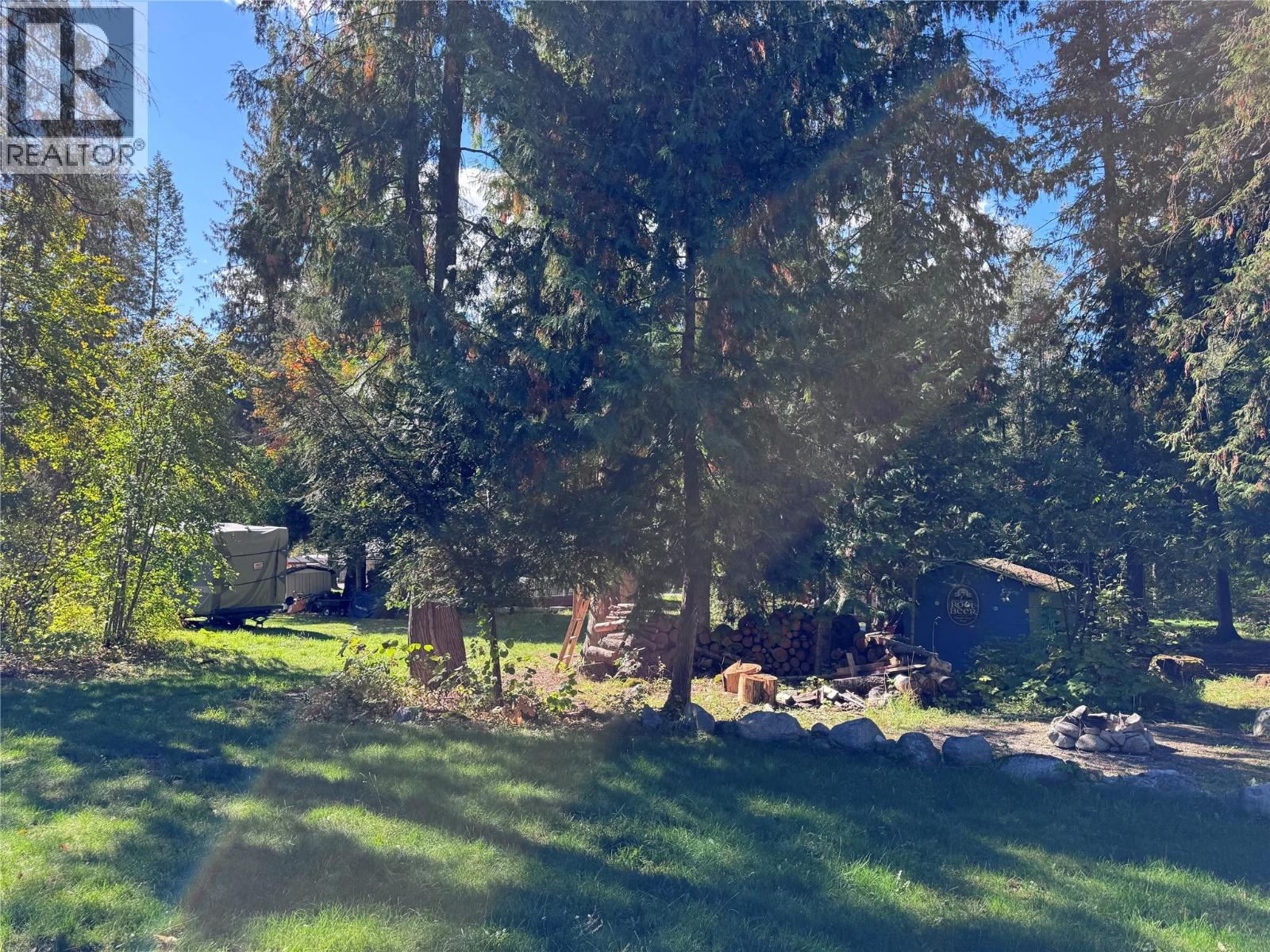1962 Tambellini Road, Christina Lake, British Columbia  V0H 1E2 - Photo 9 - 10402334