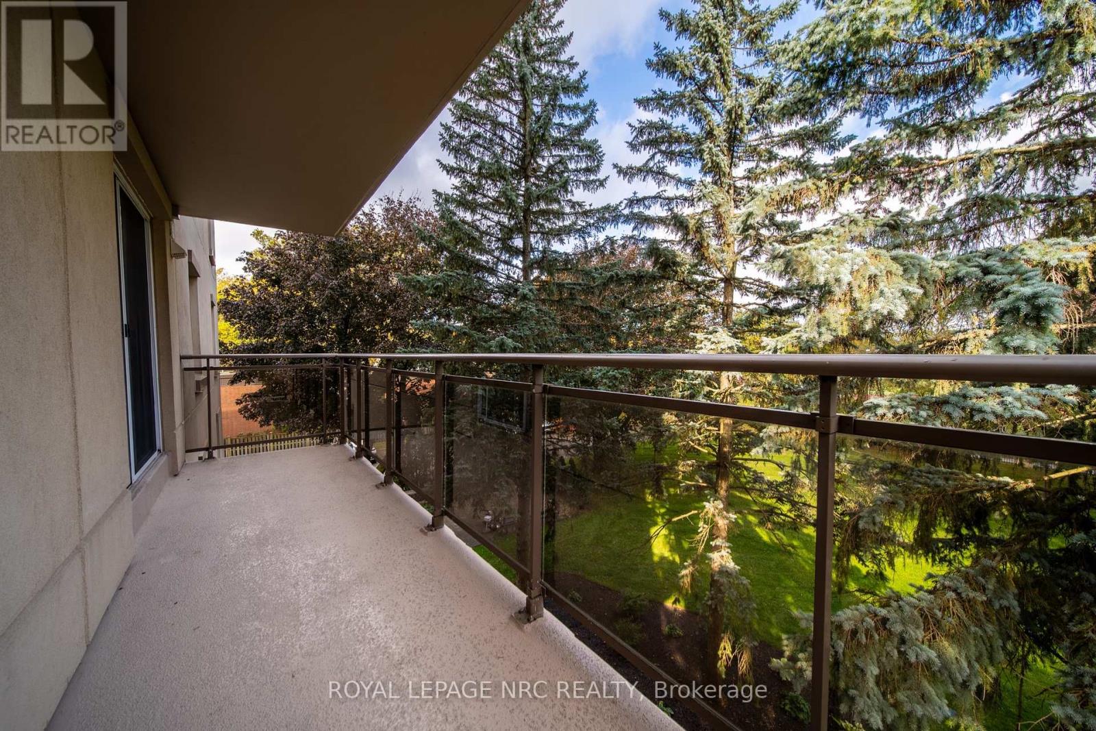 301 - 6400 Huggins Street, Niagara Falls (Stamford), Ontario  L2J 3G5 - Photo 17 - X14082714