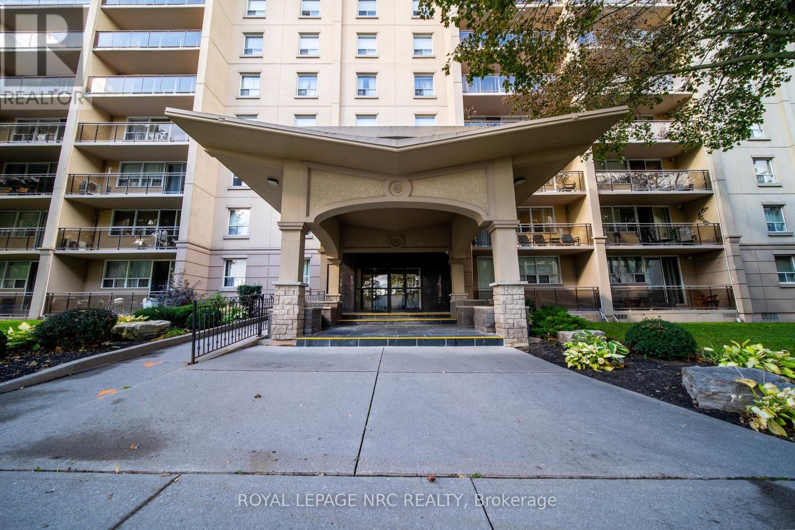 301 - 6400 Huggins Street, Niagara Falls (Stamford), Ontario  L2J 3G5 - Photo 39 - X14082714