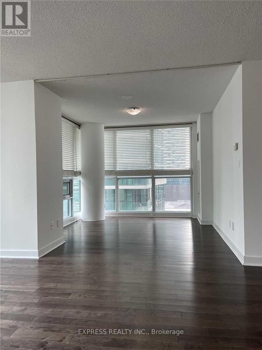 1010 - 18 Harbour Street, Toronto, Ontario  M5J 2Z6 - Photo 6 - C14082672