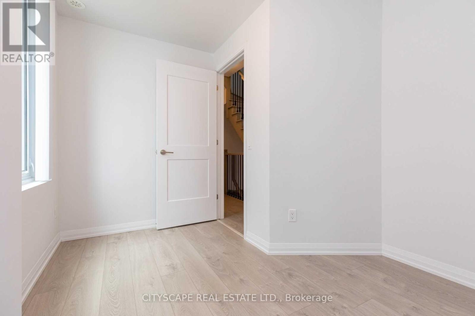 Th07 - 1010 Portage Parkway, Vaughan, Ontario  L4K 0K3 - Photo 11 - N14082744