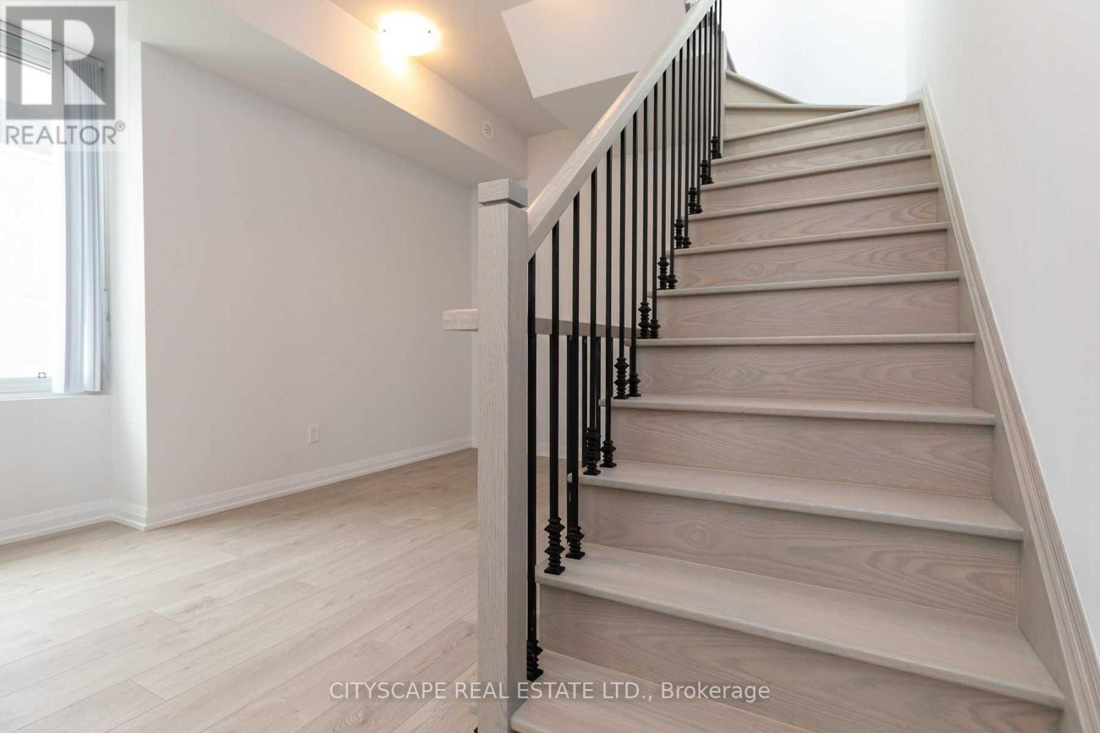 Th07 - 1010 Portage Parkway, Vaughan, Ontario  L4K 0K3 - Photo 17 - N14082744