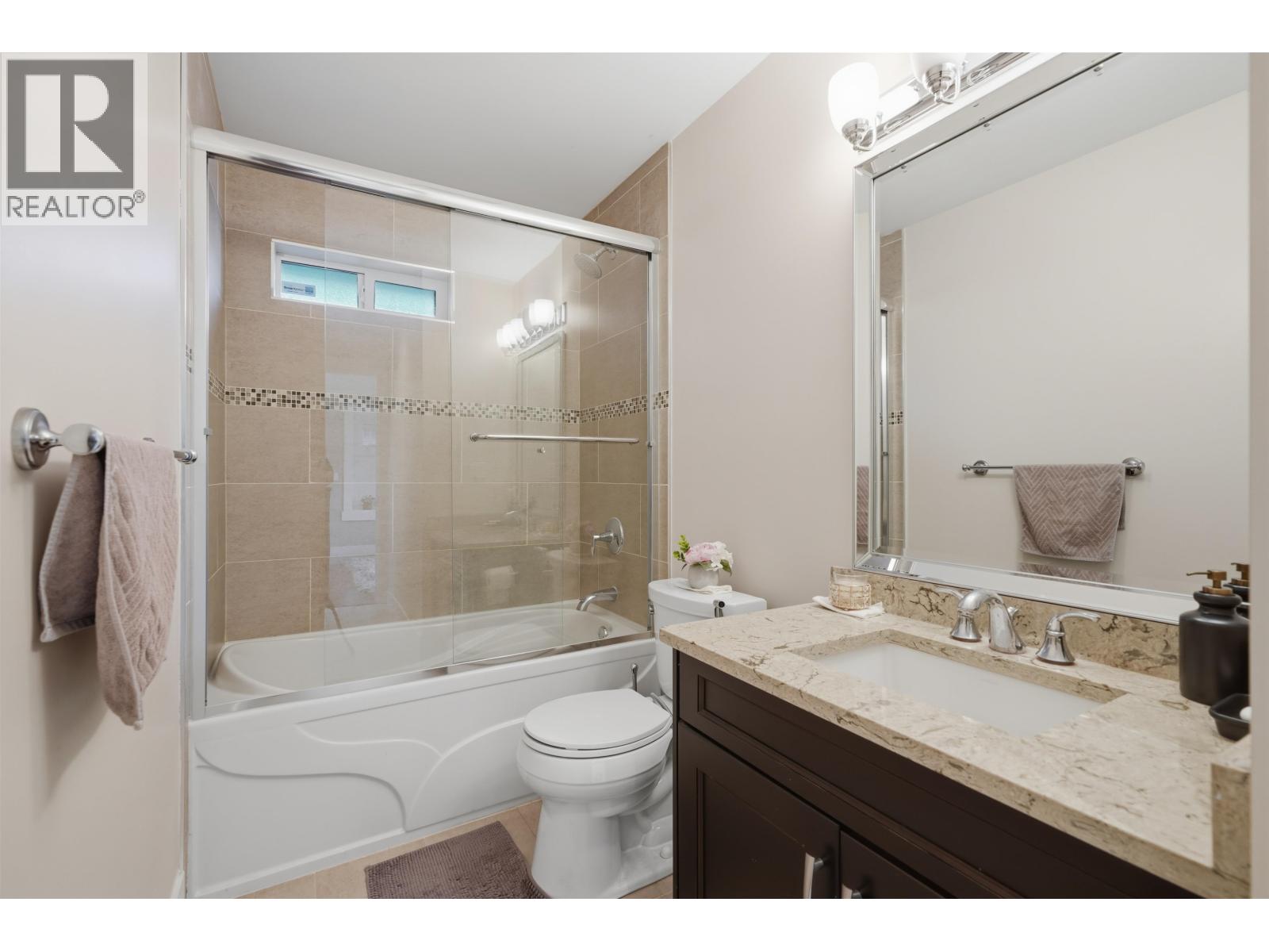 631 W 24th Close, North Vancouver, British Columbia  V6E 2P4 - Photo 22 - R3175696