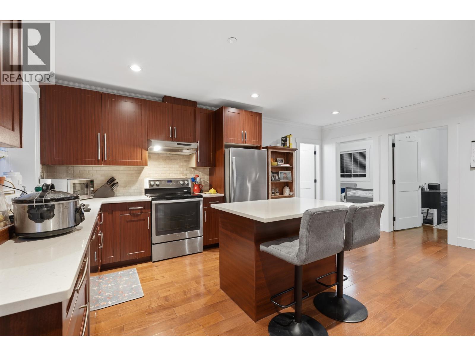631 W 24th Close, North Vancouver, British Columbia  V6E 2P4 - Photo 31 - R3175696