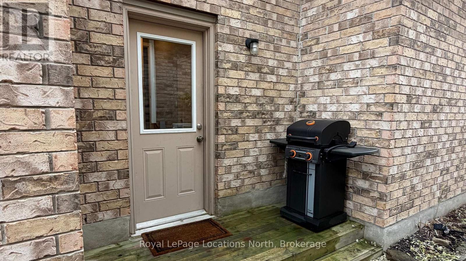 Lower Unit - 37 Davis Street, Collingwood, Ontario  L9Y 0E2 - Photo 2 - S14082770
