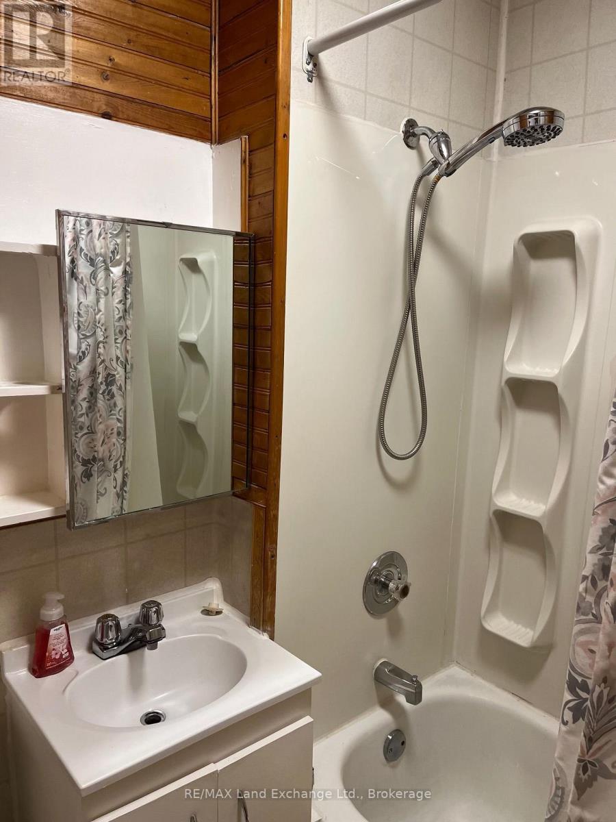 558 Green Street, Saugeen Shores, Ontario  N0H 2C1 - Photo 17 - X14082762
