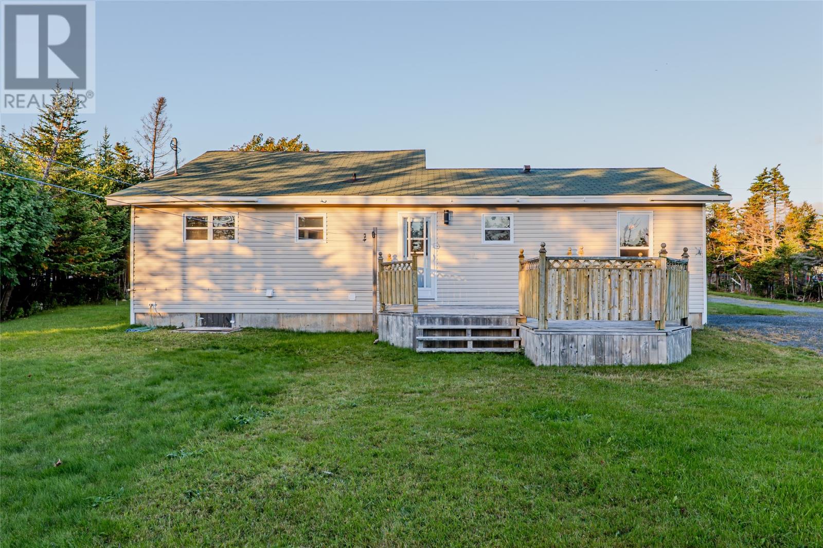 6 Back Road, Tors Cove — photo 35